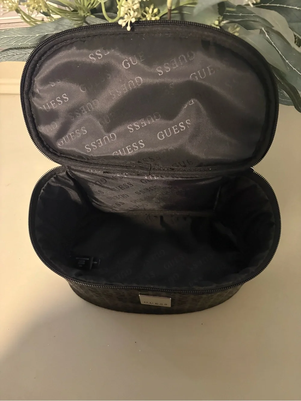 Guess Black Logo-Patterned Cosmetic Train Case